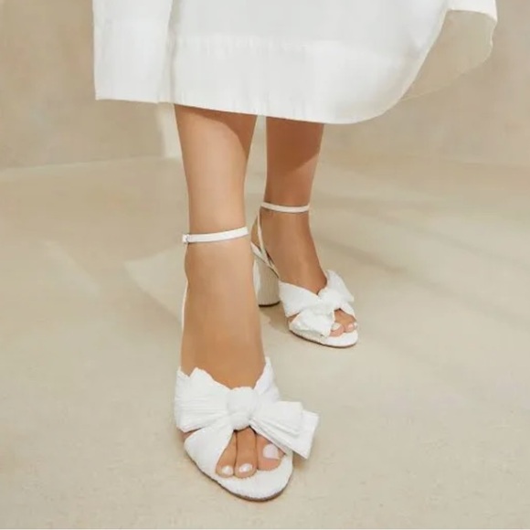 NWT Loeffler Randall Camellia Bow Heeled Sandals, size 8.5. - Picture 1 of 8